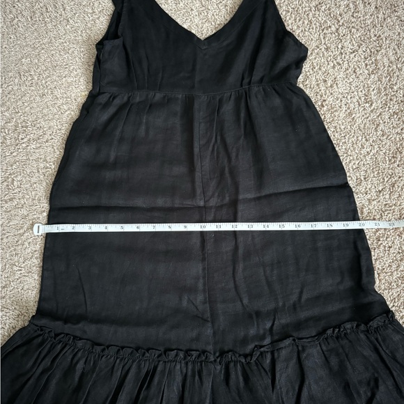 Black linen v neck dress with ruffle at bottom - Picture 7 of 7